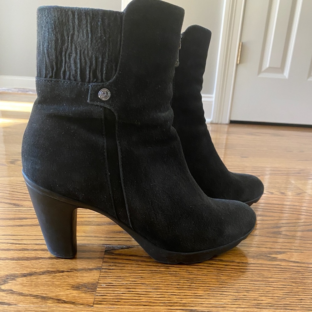 Blondo Black Suede Heeled Boots